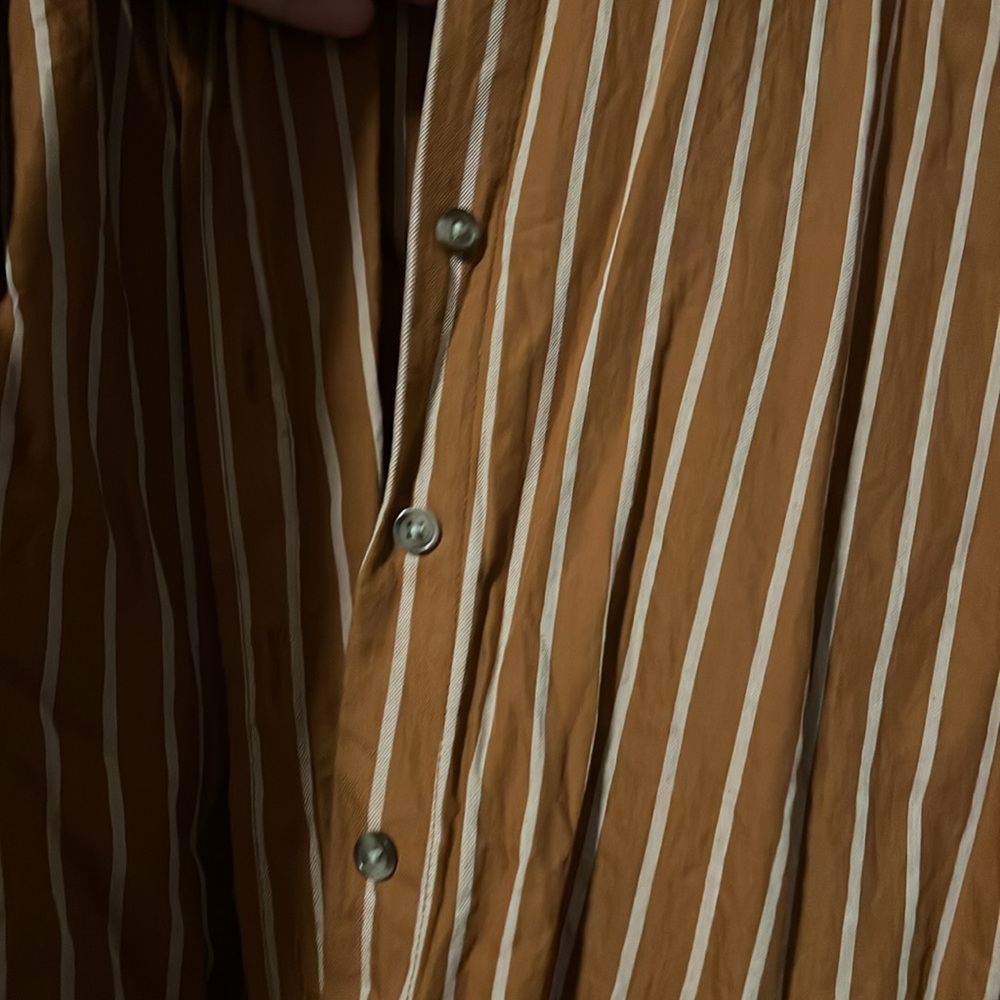 NWOT universal threads button up 😊 - Picture 3 of 5